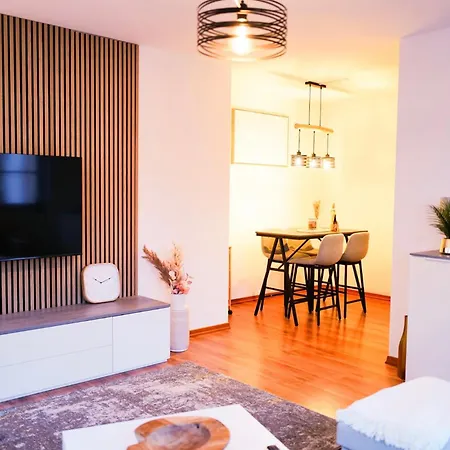 Modern Near Therme Wifi 에르딩